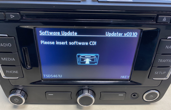 Reparatur VW RNS-315 RNS315 Navigationssystem zeigt plötzlich SW Update an " Please insert software CD! "